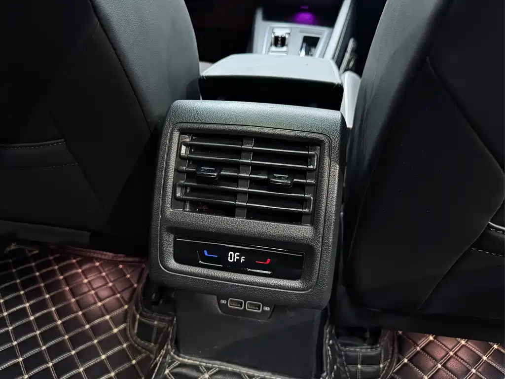 Golf 2023 Facelift 280TSI DSG R-Line Lite