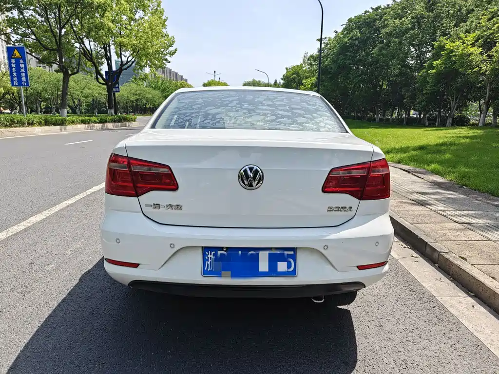 Volkswagen Bora 2014 1.6L Automatic Fashion Edition