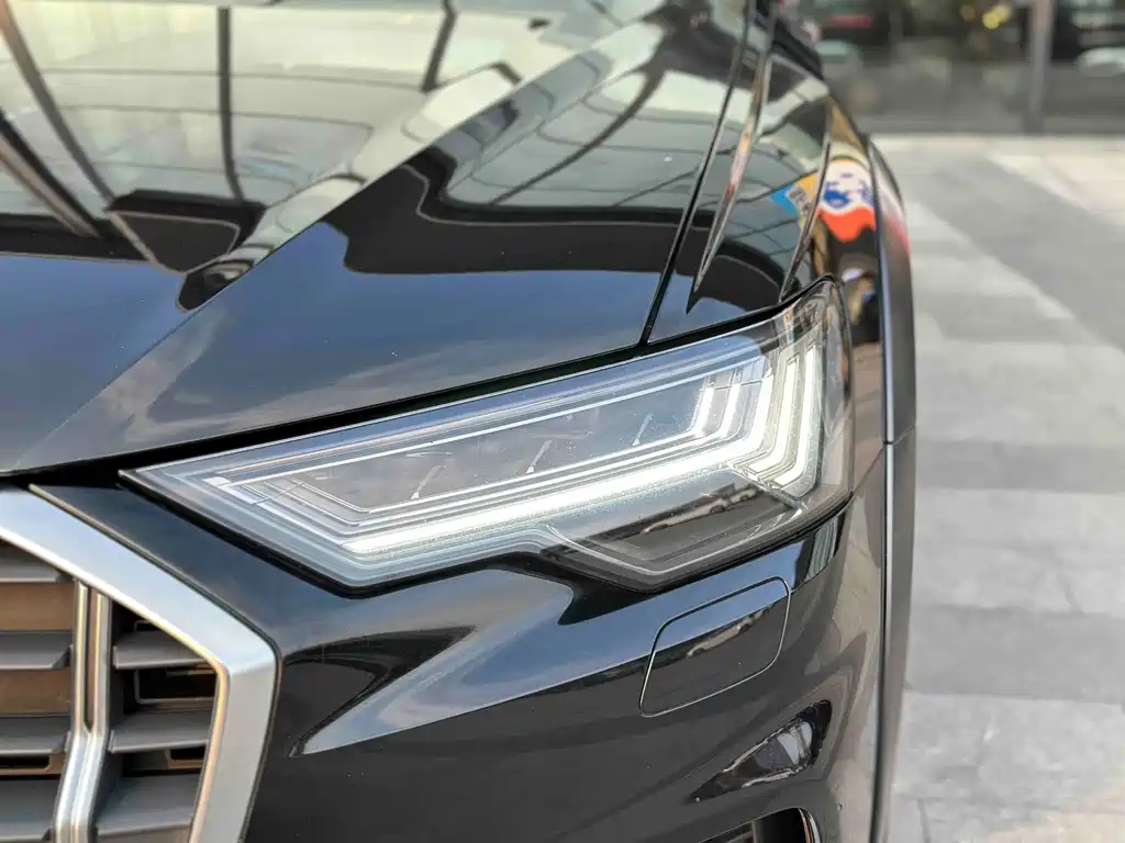 Audi A6 Import 2020 allroad quattro Explorer 55 TFSI Premium Off-road Edition