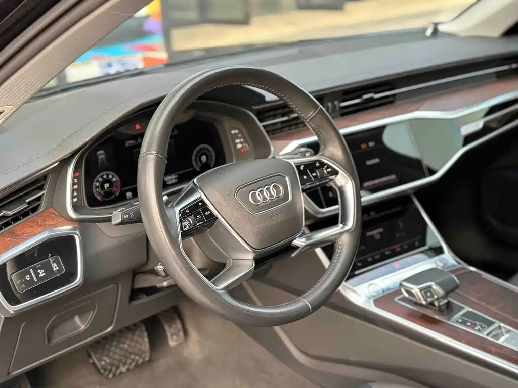 Audi A6 Import 2020 allroad quattro Explorer 55 TFSI Premium Off-road Edition