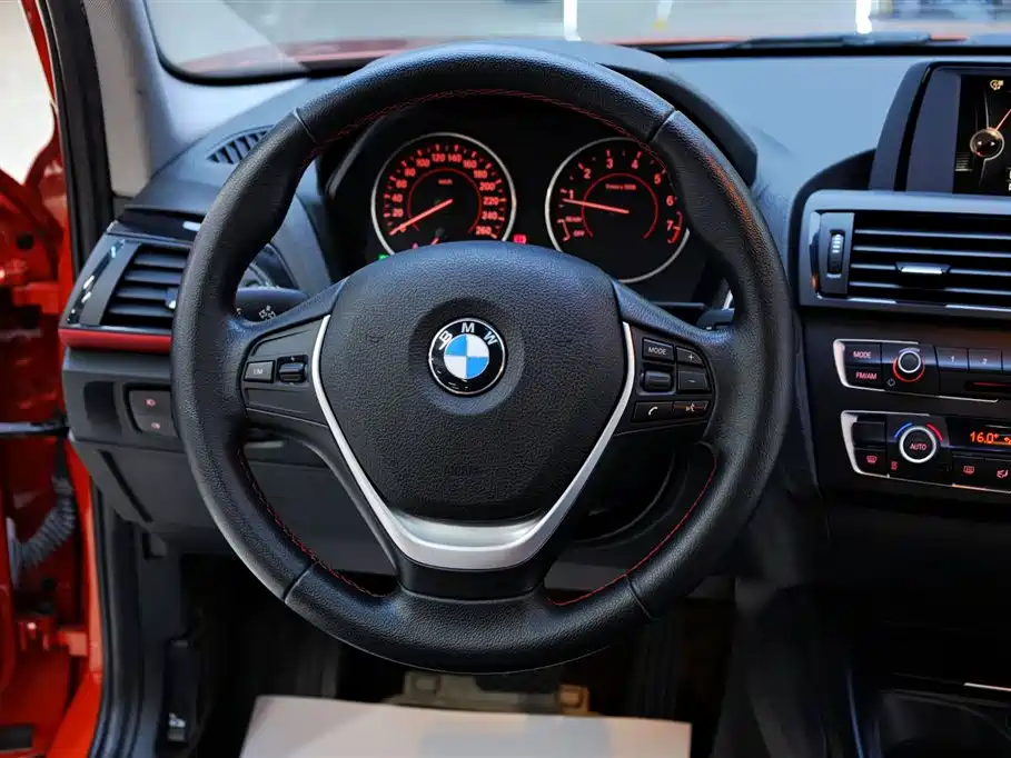 BMW 1 Series 2013 Facelift 118i Sport