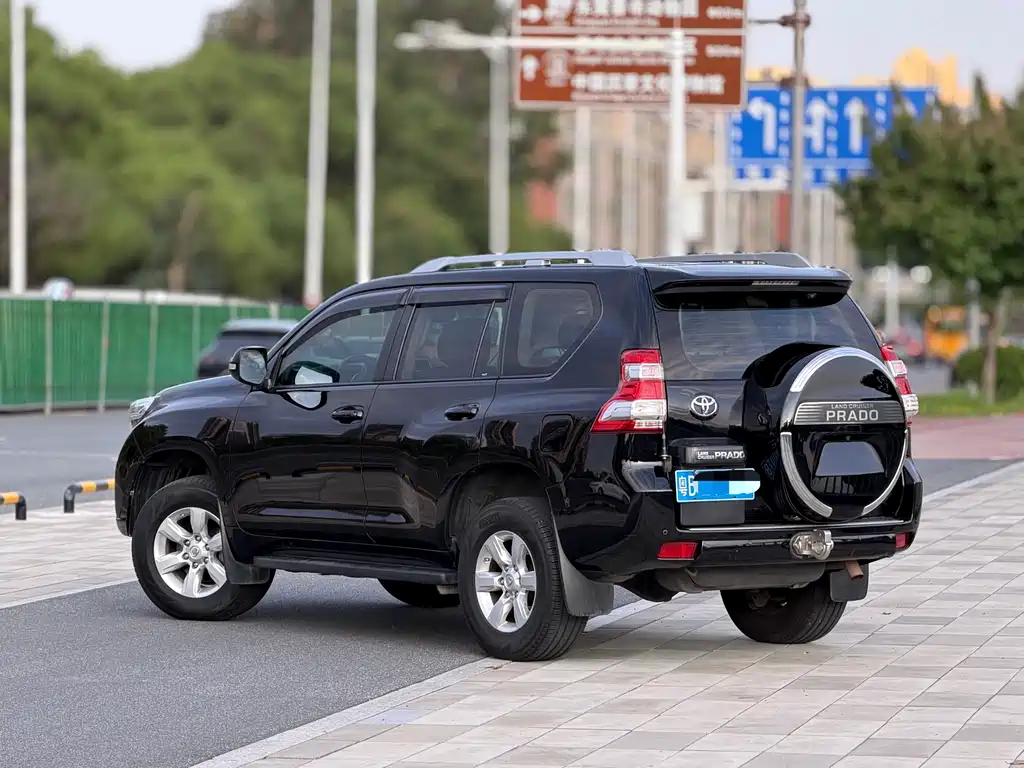Toyota Prado 2015 4.0L Middle East Edition