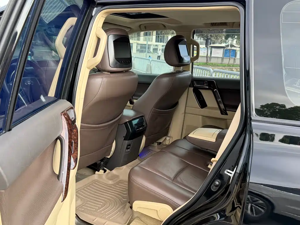 Toyota Prado 2015 4.0L Middle East Edition