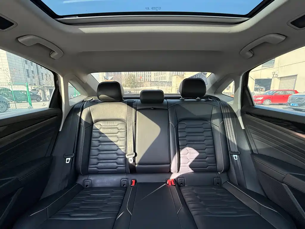 Passat 2021 330TSI Elite Edition
