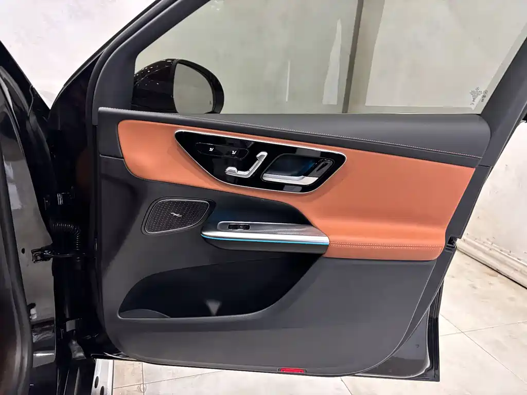 Mercedes-Benz GLC 2025 Facelift GLC 300 L 4MATIC Dynamic Edition 5-seat