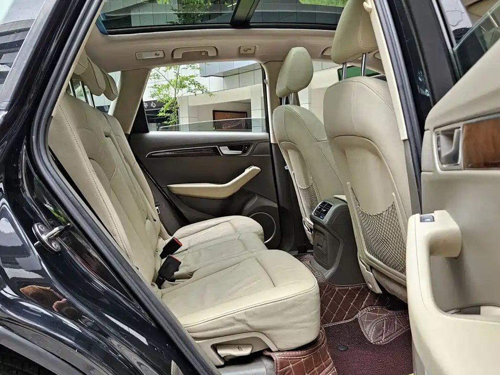 Audi Q5 2011 2.0 TFSI Comfort