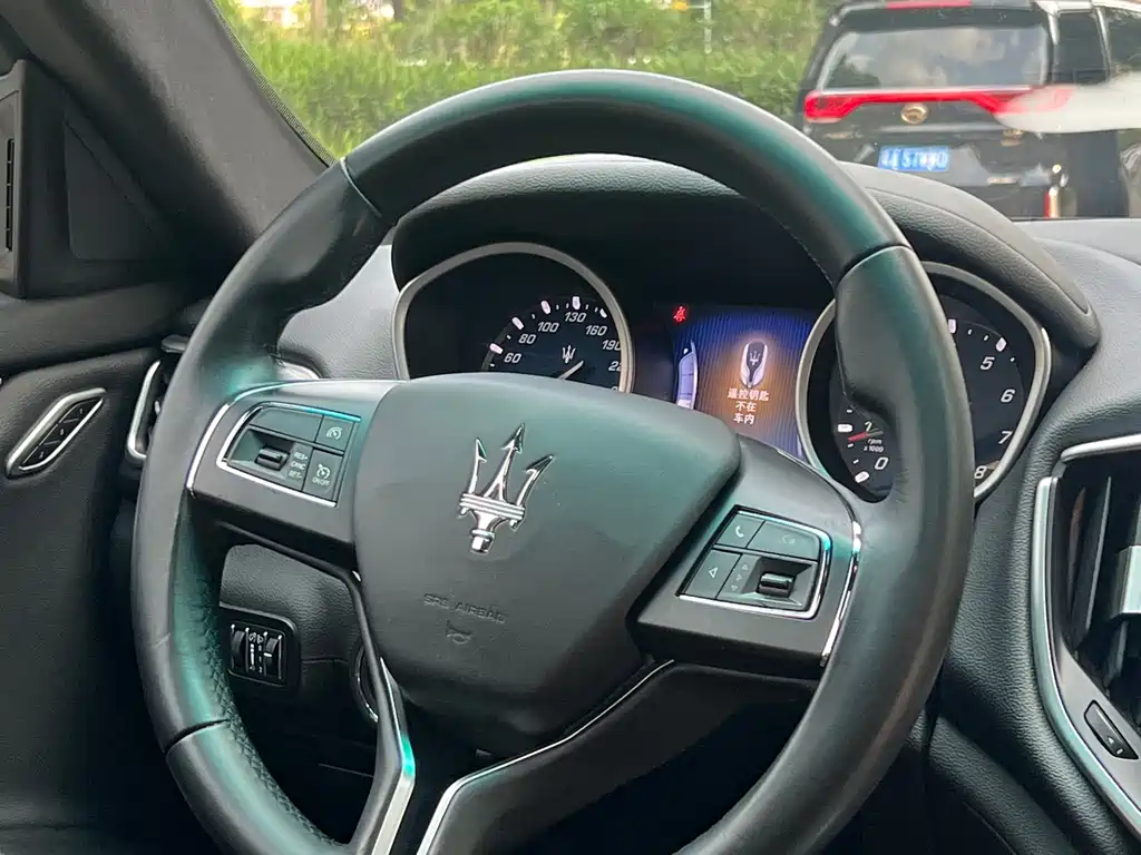 Maserati Ghibli 2014 3.0T Standard Edition