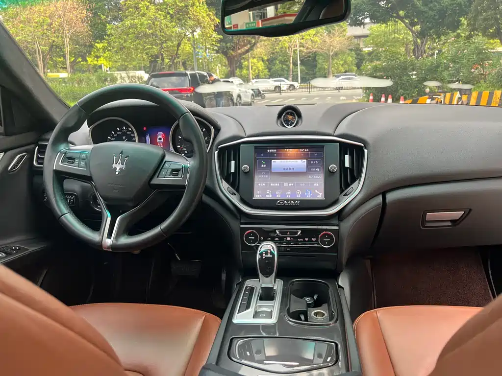 Maserati Ghibli 2014 3.0T Standard Edition