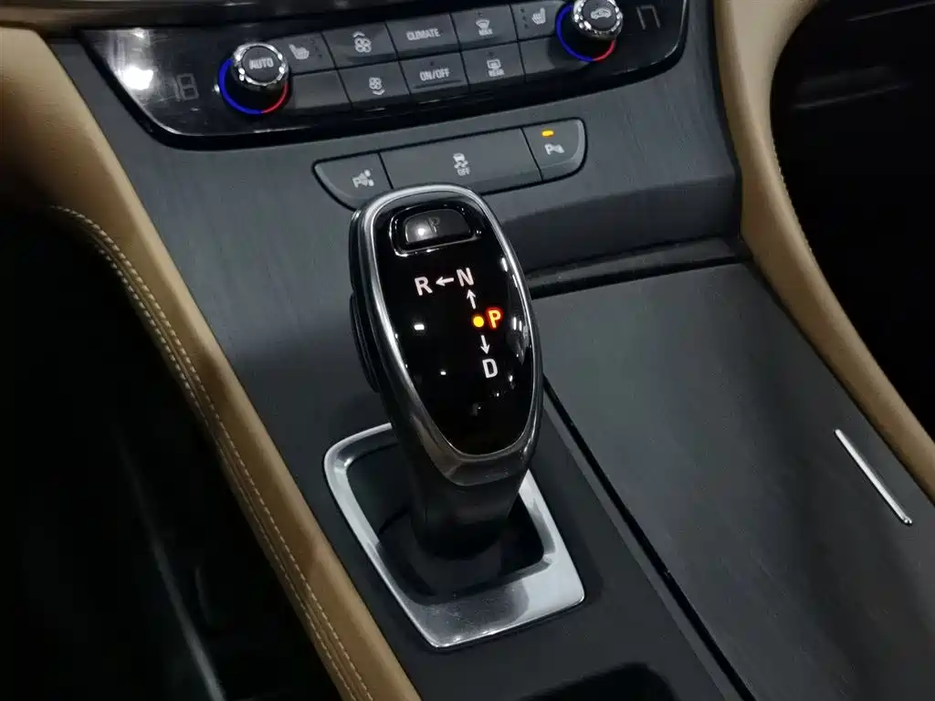 Buick LaCrosse 2018 28T Elite