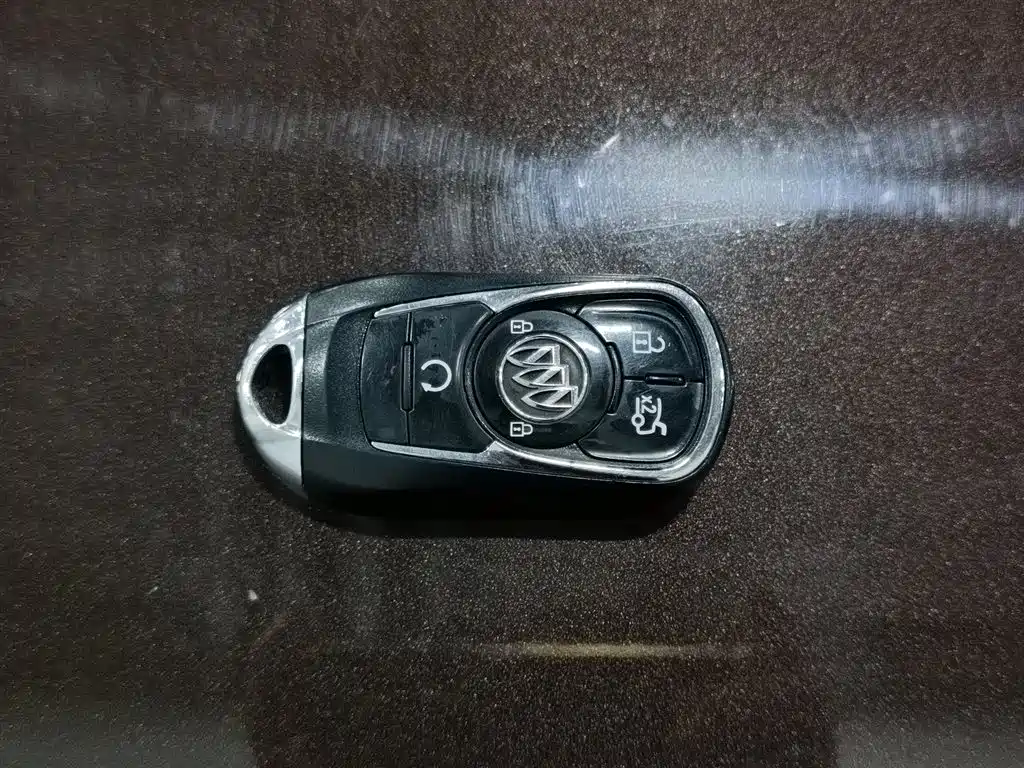 Buick LaCrosse 2018 28T Elite