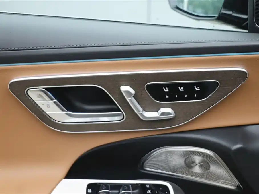Mercedes-Benz E-Class 2026 E 300 L Luxury
