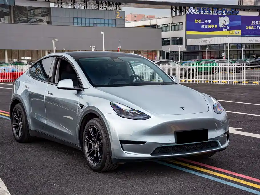 Model Y 2023 Rear-Wheel Drive