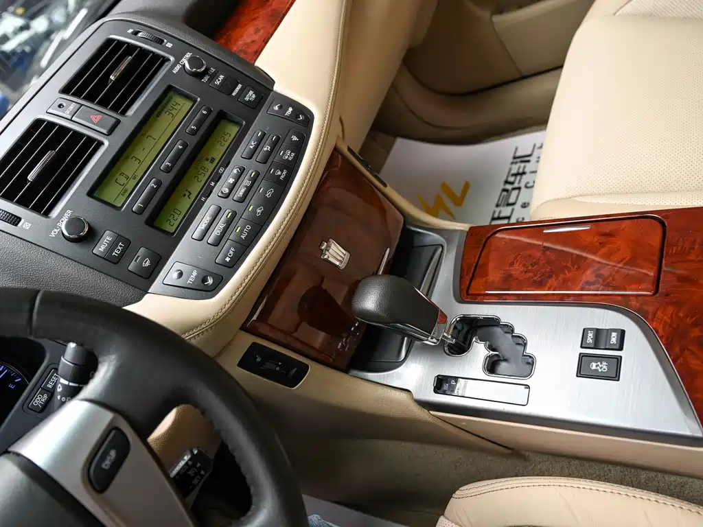 Toyota Crown 2012 2.5L Royal Leather Edition
