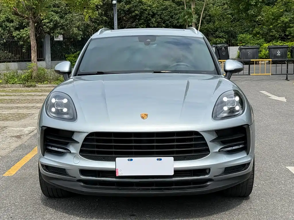 2021 Porsche Macan 2.0T