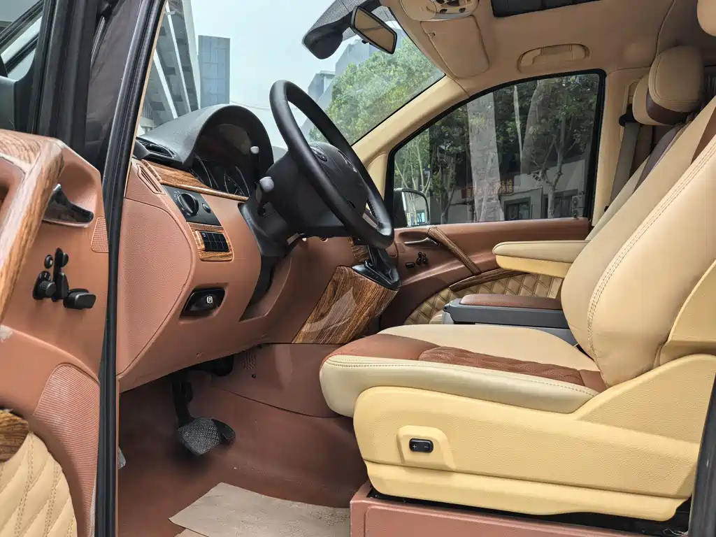 Viano 2013 3.5L Haochi Edition