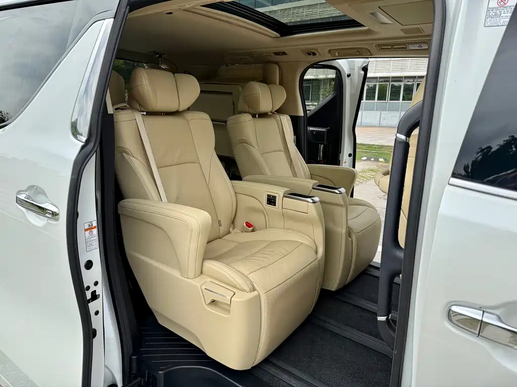 Alphard 2021 Hybrid 2.5L Luxury Edition