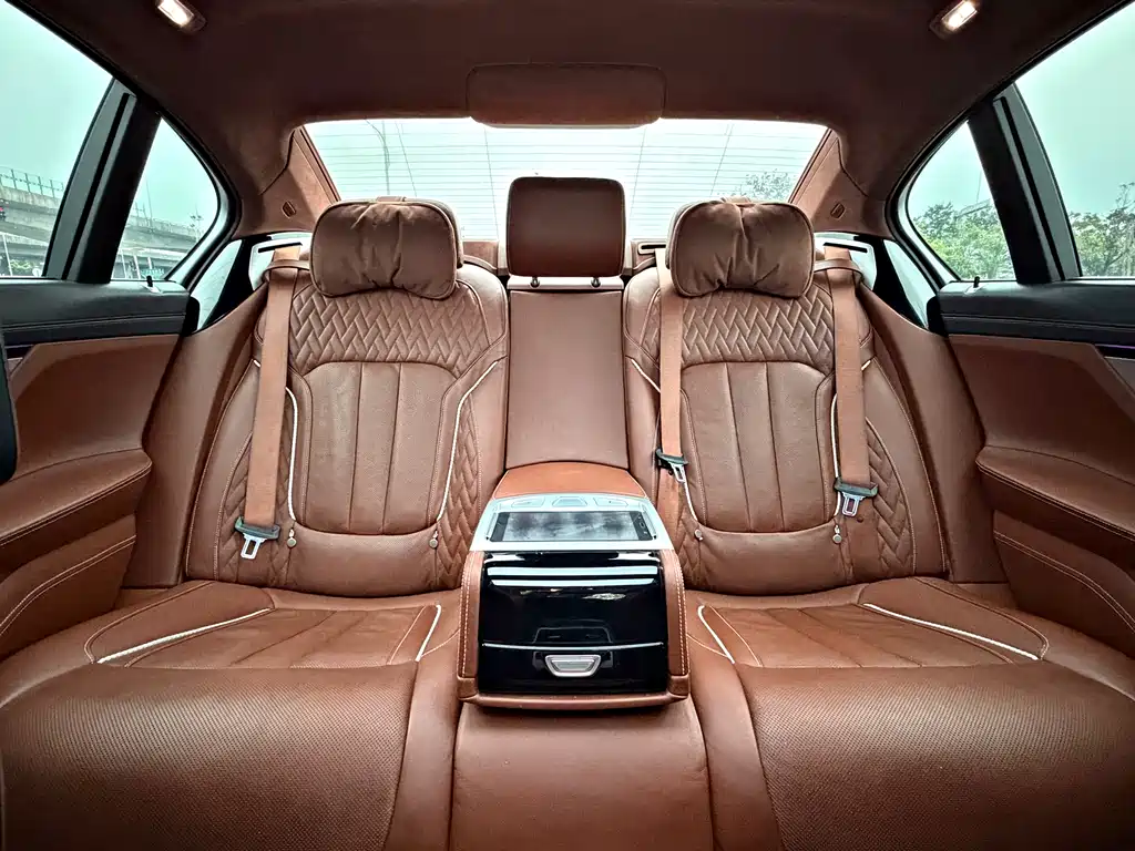 BMW 7 Series 2018 740Li xDrive Executive Edition Excellence Package