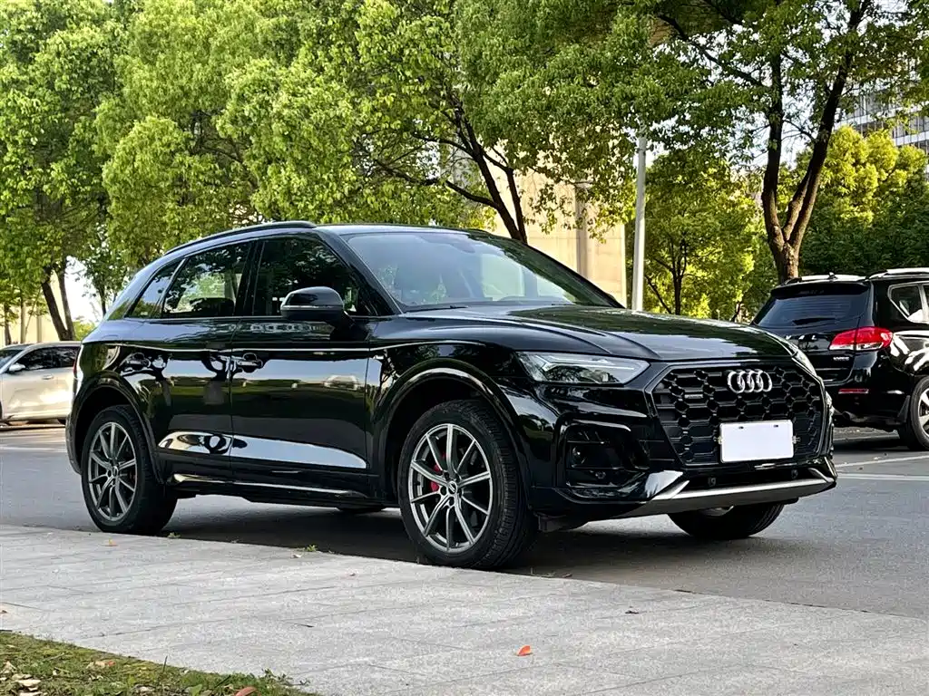 Audi Q5L 2022 40 TFSI Fashion Dynamic