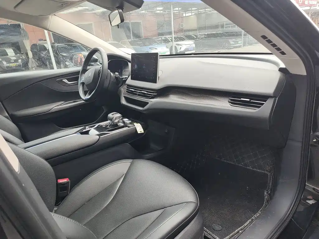 Hongqi E-QM5 2022 431km Charging Le Xiang Edition