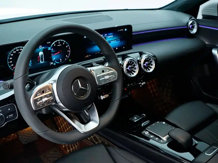 Mercedes-Benz A-Class 2022 Facelift A 200 L Sport Sedan Fashion Edition