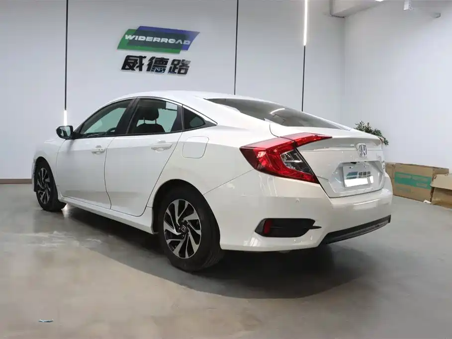 Civic 2016 220TURBO CVT Luxury Edition