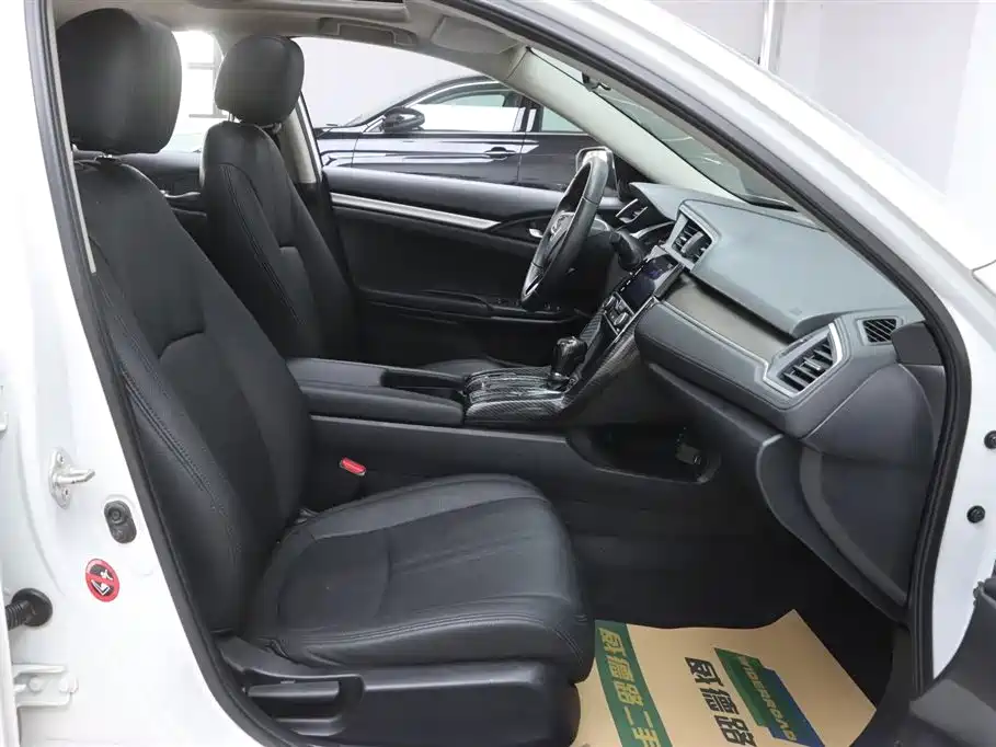 Civic 2016 220TURBO CVT Luxury Edition