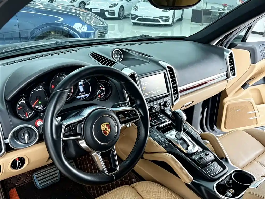 Porsche Cayenne 2015 3.0T