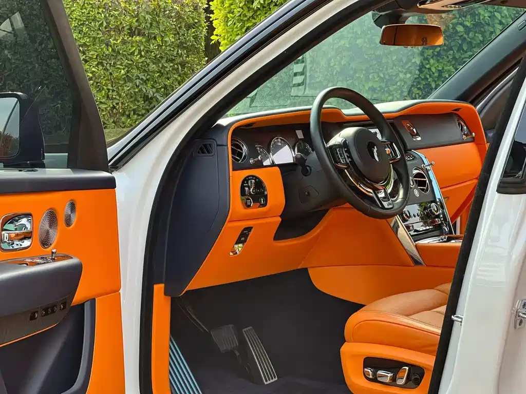 Rolls-Royce Cullinan 2018 Four-Seater