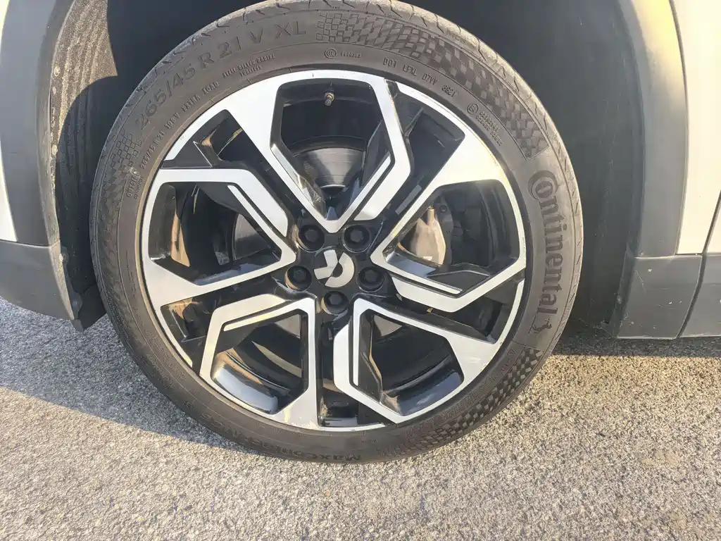 NIO ES8 2018 425km Base Edition 7-Seater