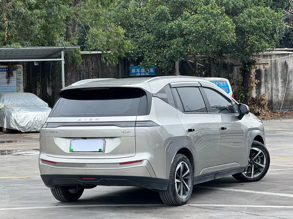 AION Y Plus 2023 510 Smart Leader Edition