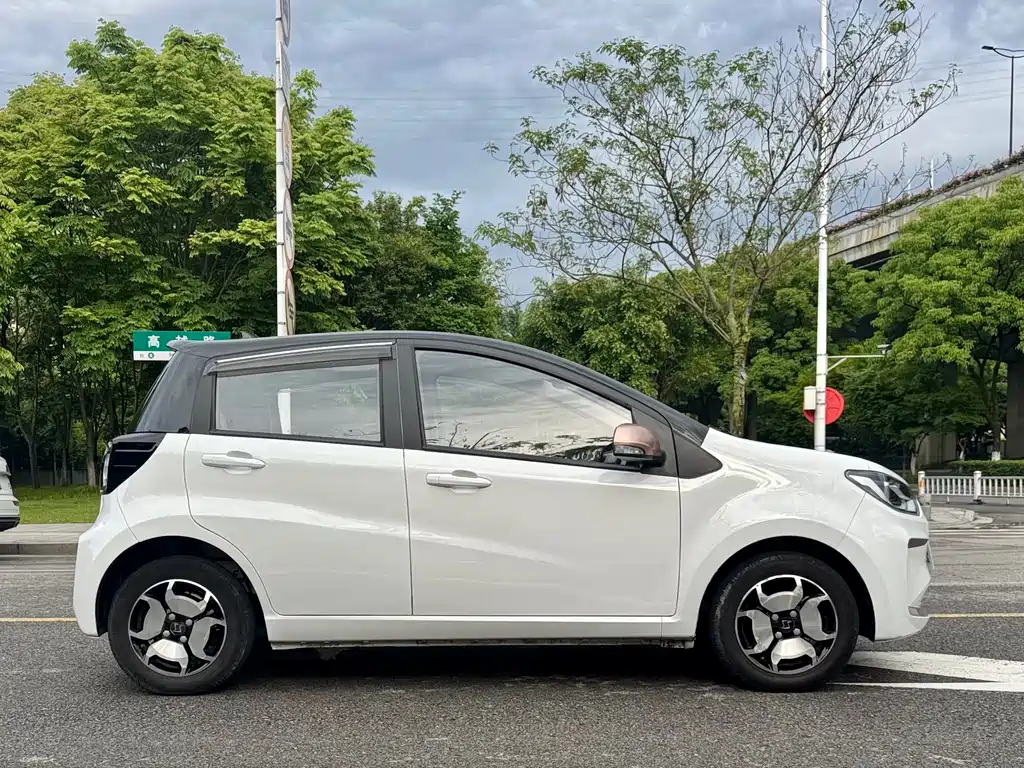 Chery QQ Ice Cream 2022 Clover Edition