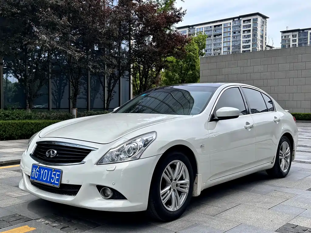 2013 Infiniti G25 Sedan Luxury Sport Edition