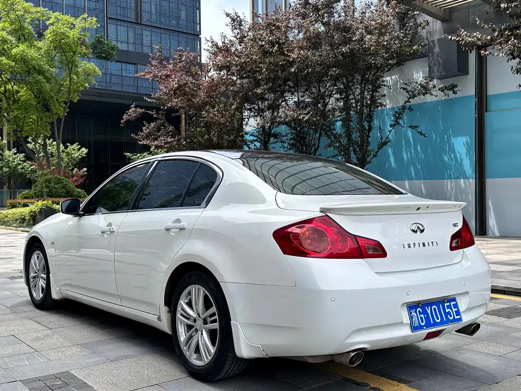 2013 Infiniti G25 Sedan Luxury Sport Edition