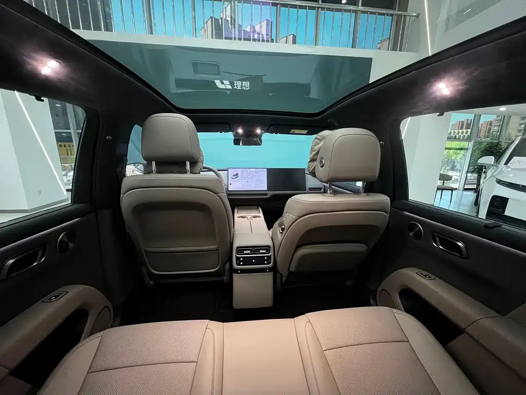Li Auto i6 2025 AWD Standard Edition