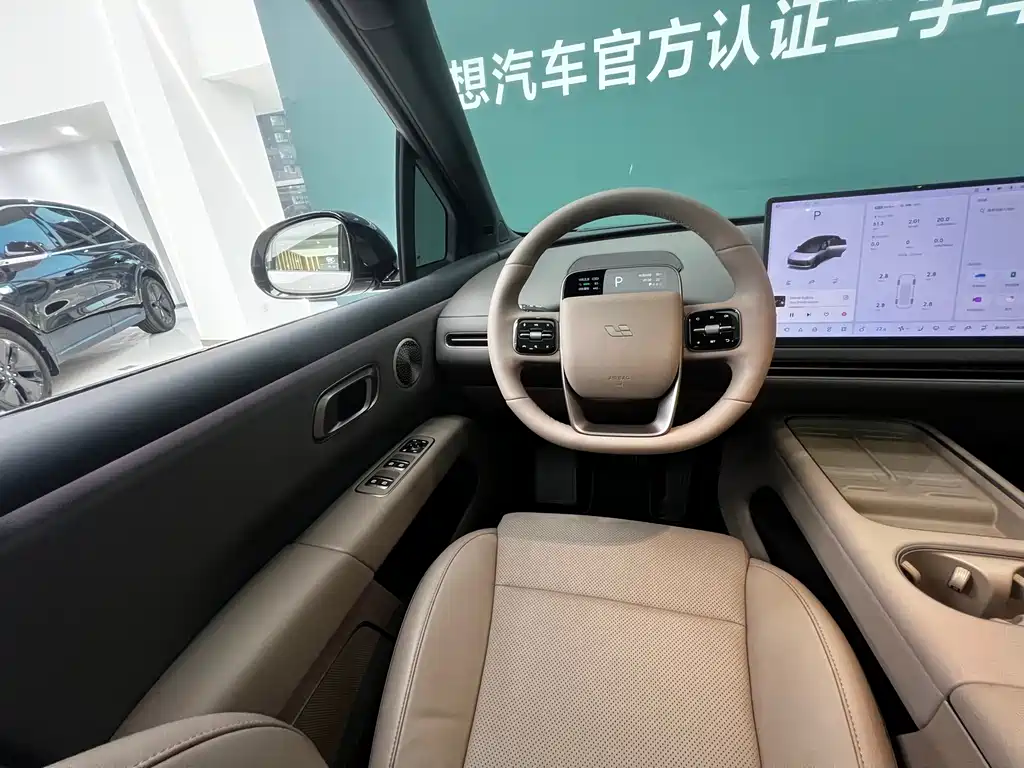 Li Auto i6 2025 AWD Standard Edition