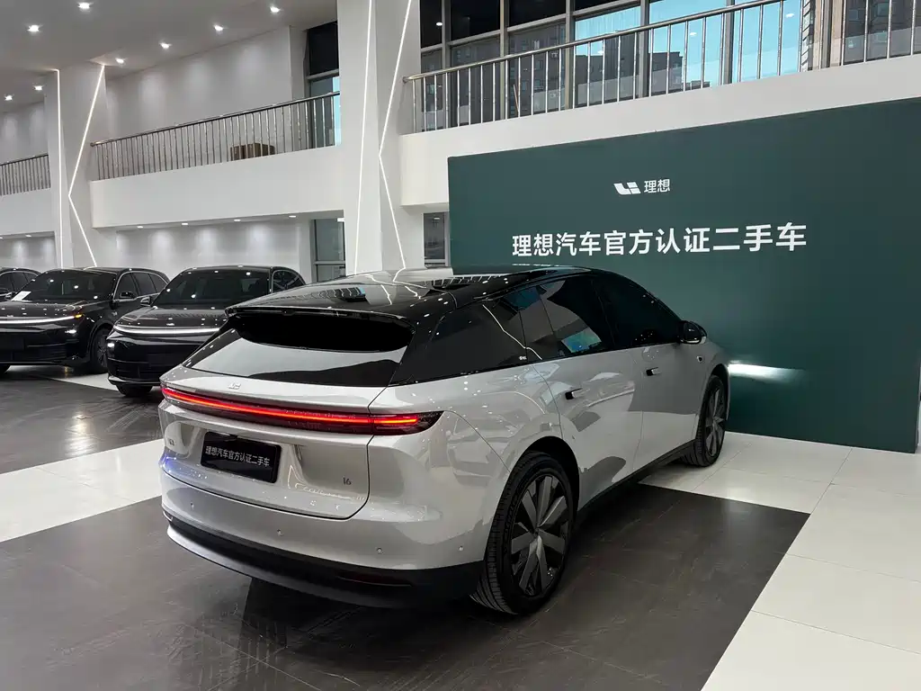 Li Auto i6 2025 AWD Standard Edition