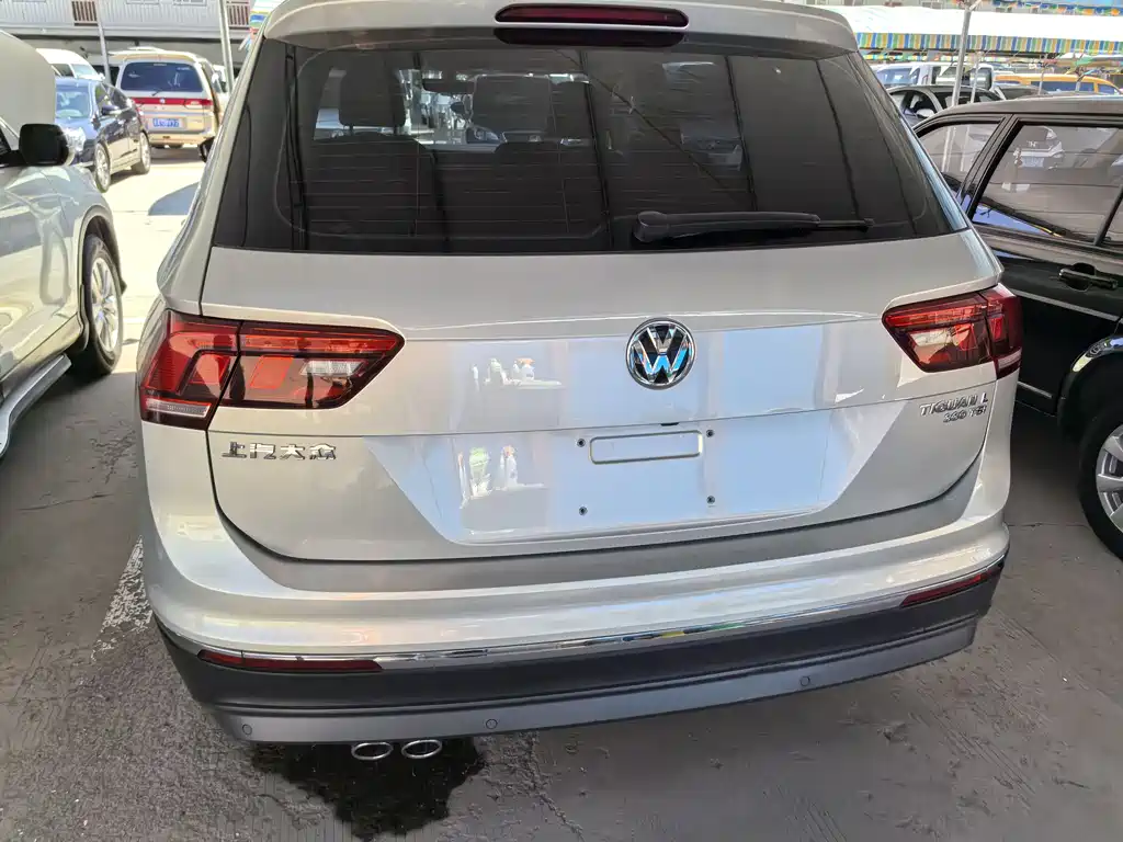 Tiguan L 2017 330TSI Automatic FWD Luxury Edition