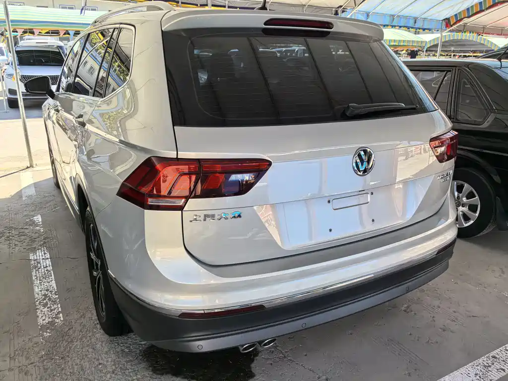Tiguan L 2017 330TSI Automatic FWD Luxury Edition