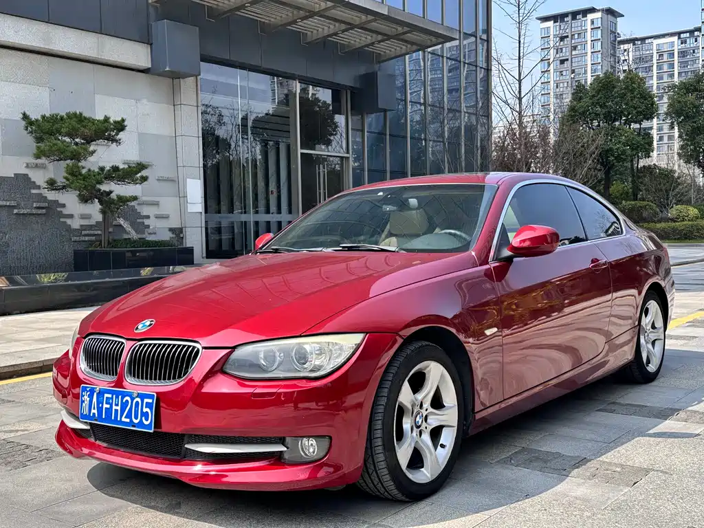 BMW 3 Series 2011 325i Coupe