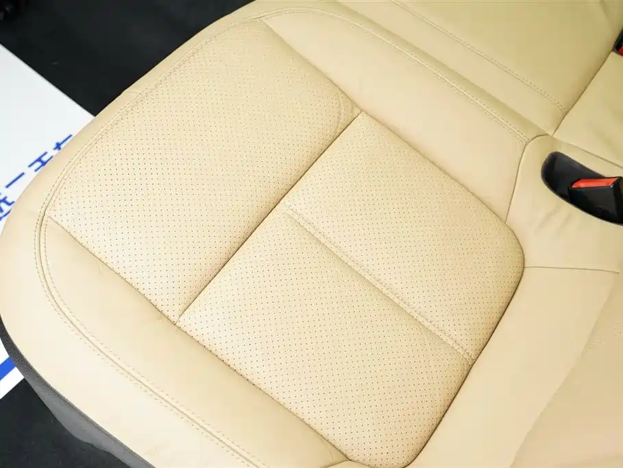 Porsche Cayenne 2014 Cayenne Platinum Edition 3.0T