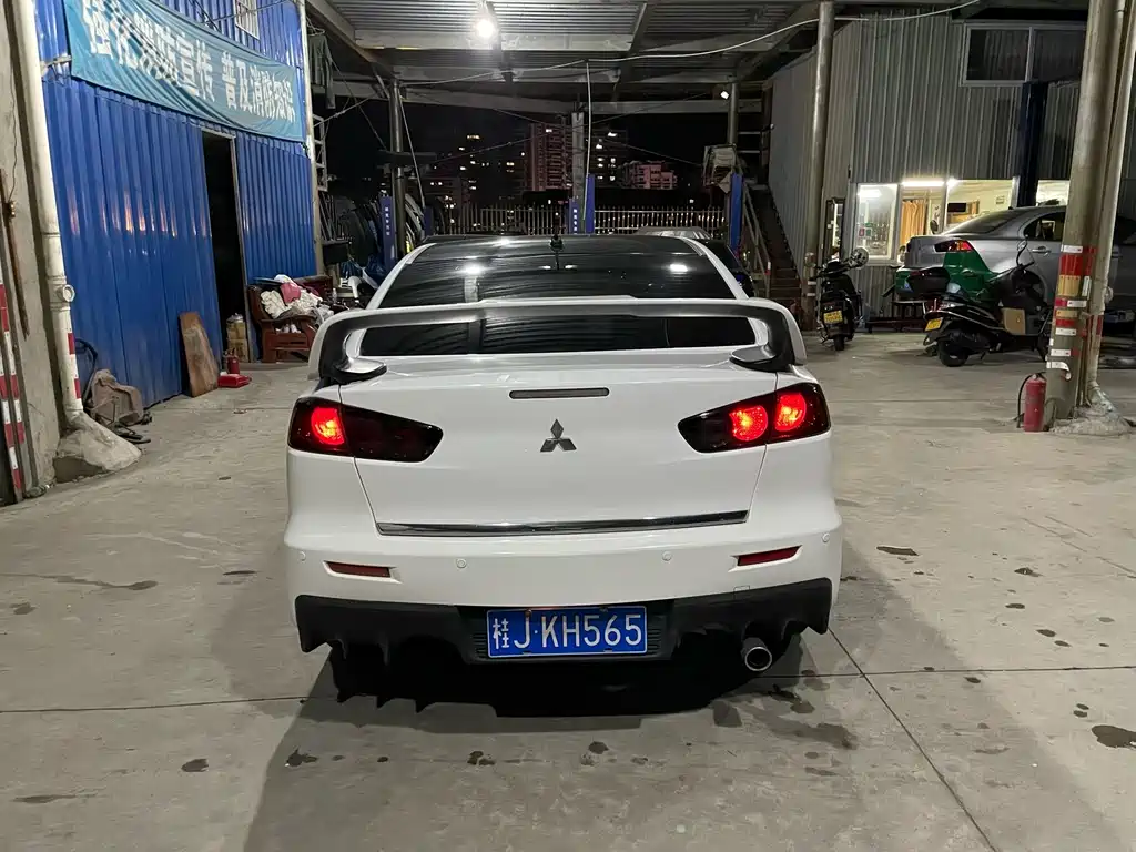 Mitsubishi Lancer EX 2011 1.8L CVT Luxury