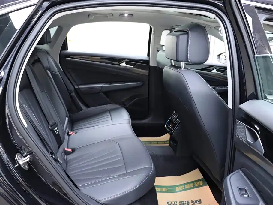 Volkswagen Passat 2025 380TSI Longteng Edition
