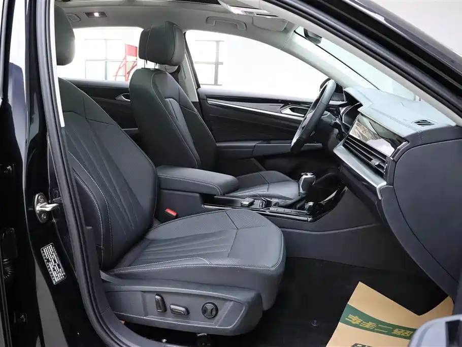 Volkswagen Passat 2025 380TSI Longteng Edition