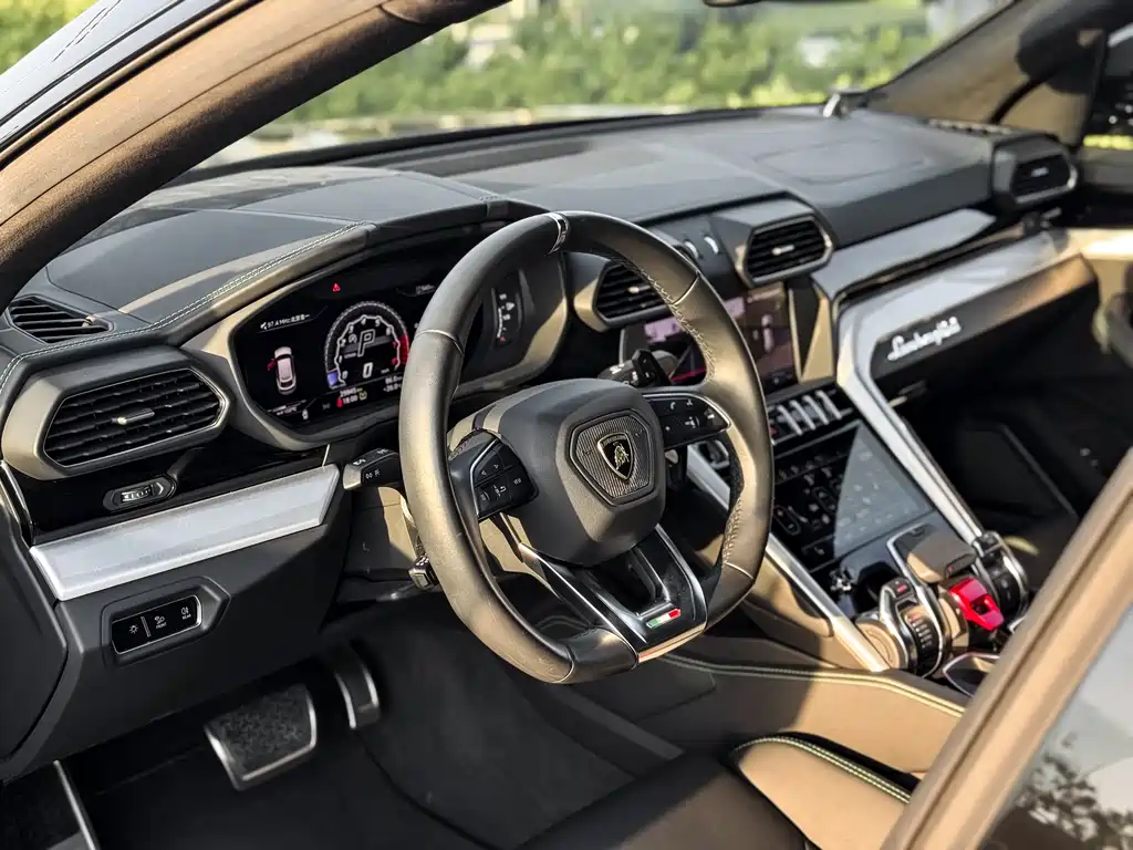 Lamborghini Urus 2018 4.0T V8