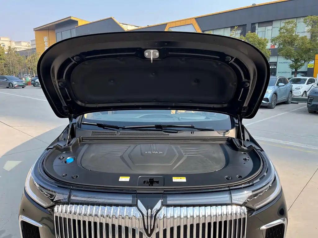 Voyah Dreamer 2025 PHEV AWD Flagship Kunpeng Edition