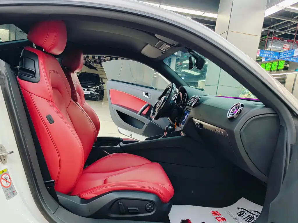 Audi TT 2011 Coupe 2.0 TFSI
