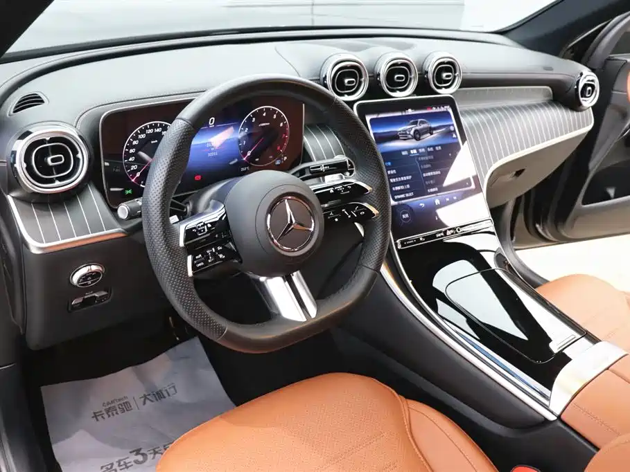 Mercedes-Benz GLC 2023 GLC 260 L 4MATIC Luxury Edition 5-Seater