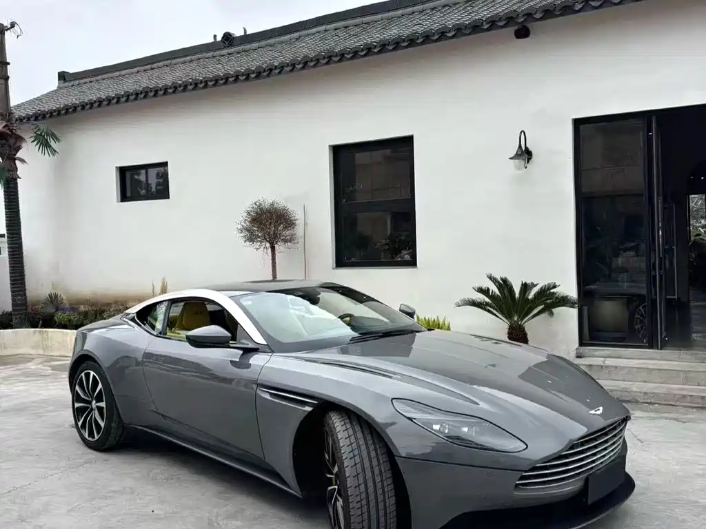 Aston Martin DB11 2019 4.0T V8 Coupe
