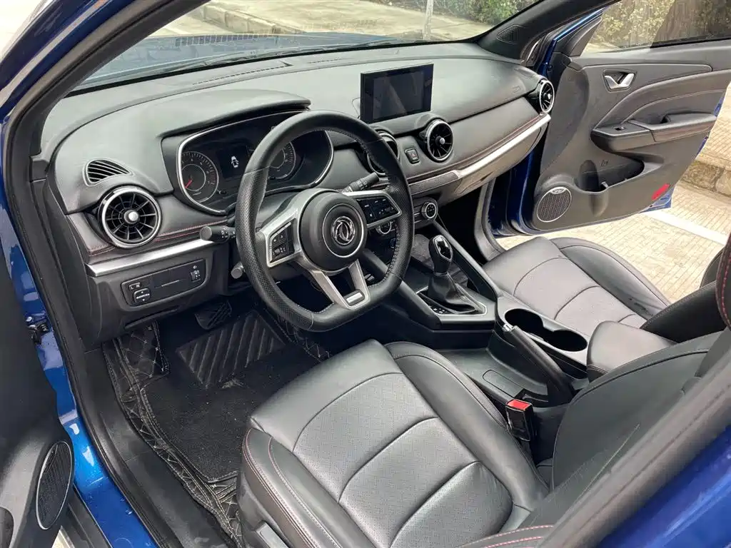 Dongfeng Fengguang 500 2022 1.5L CVT Yuexiang Model