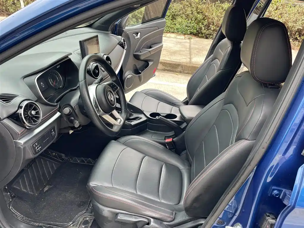 Dongfeng Fengguang 500 2022 1.5L CVT Yuexiang Model